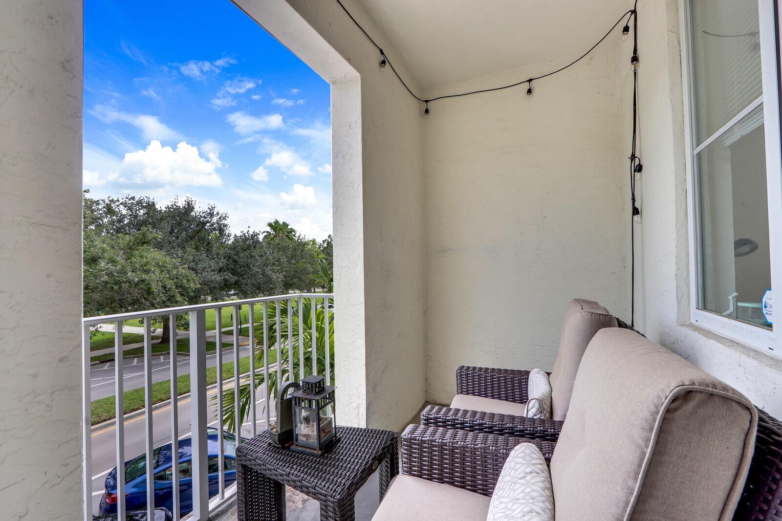 1155 Main St #216 Jupiter, FL 33458