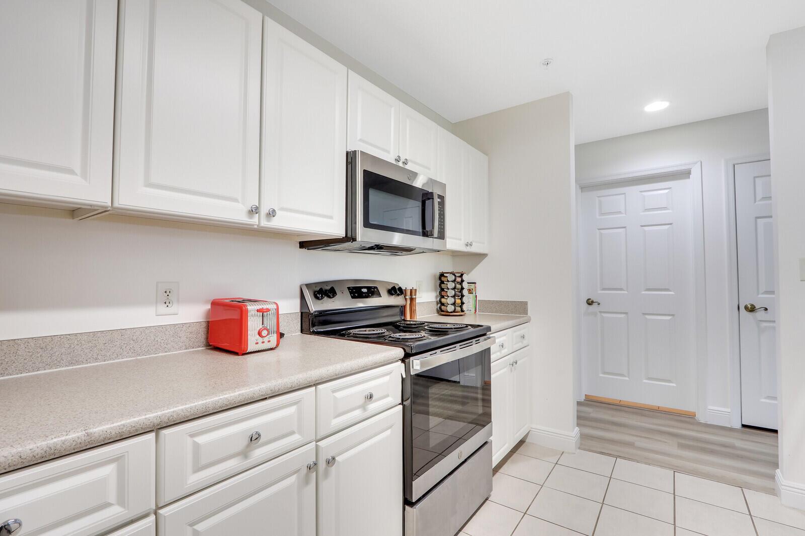 1155 Main St #216 Jupiter, FL 33458