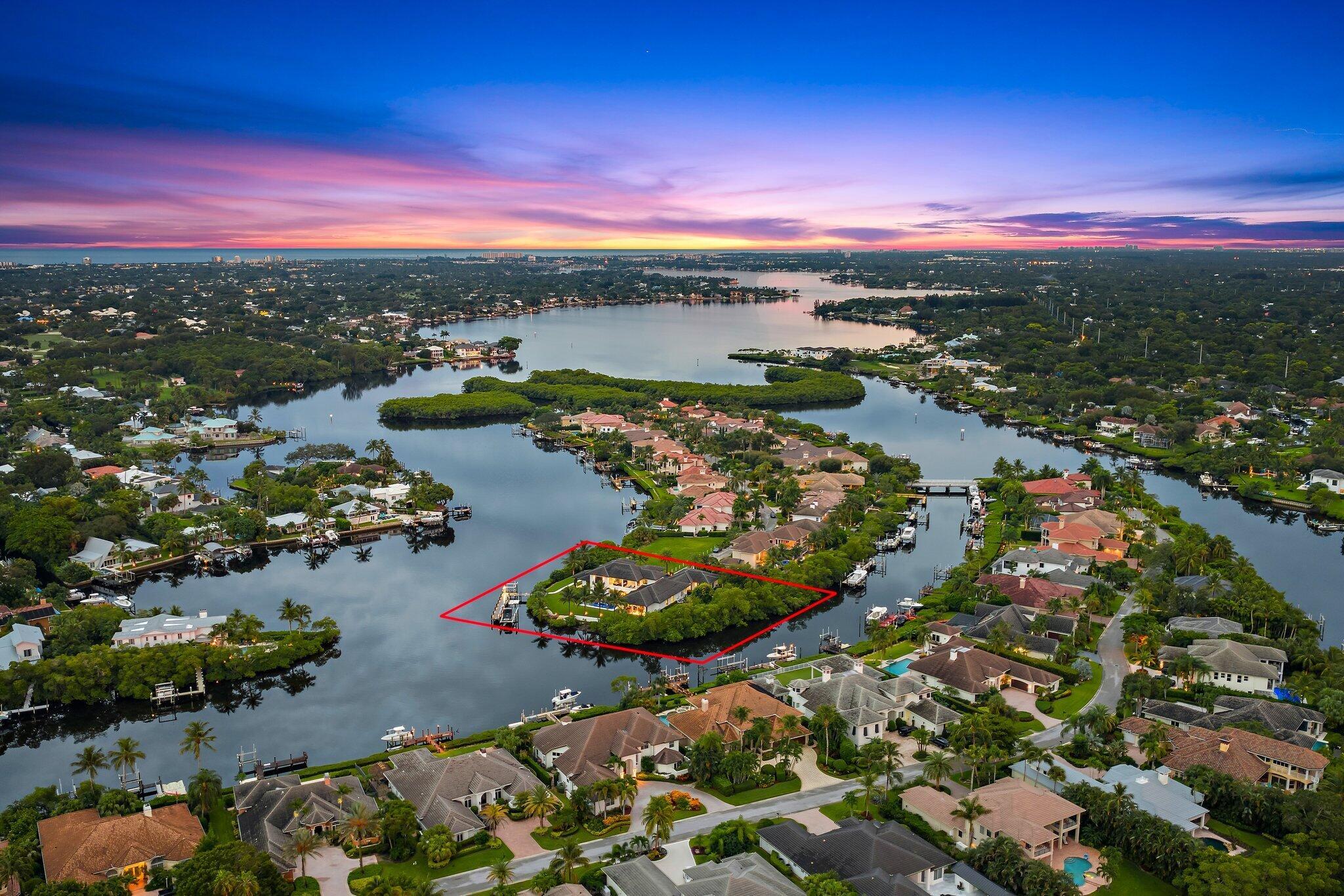 18941 SE Reach Is Ln Jupiter, FL 33458