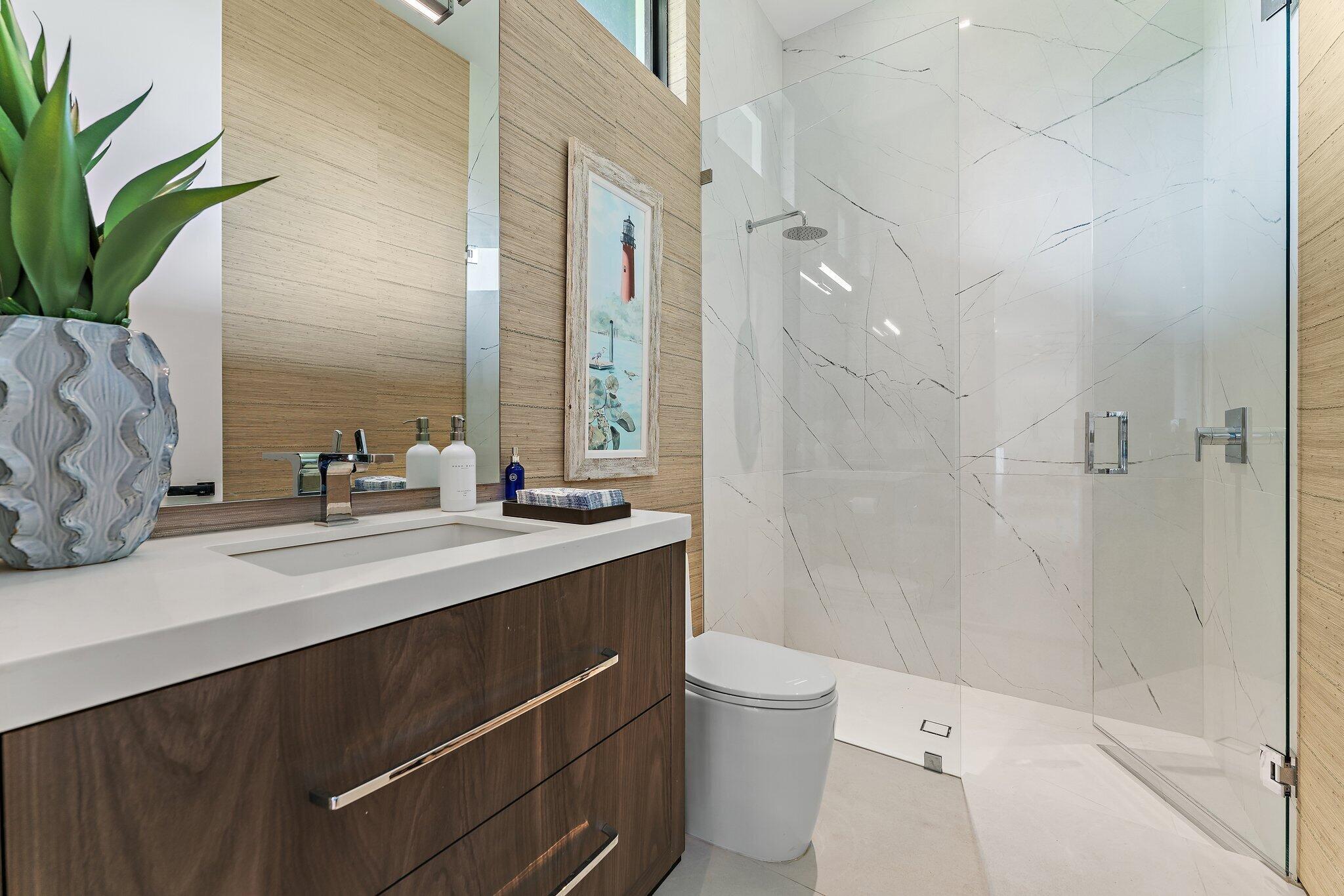 18941 SE Reach Is Ln Jupiter, FL 33458