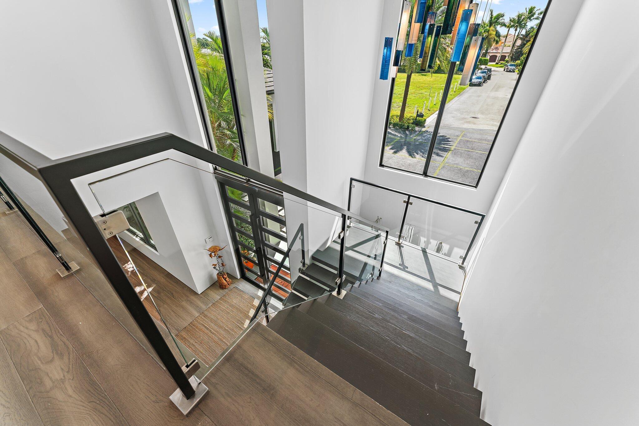 18941 SE Reach Is Ln Jupiter, FL 33458