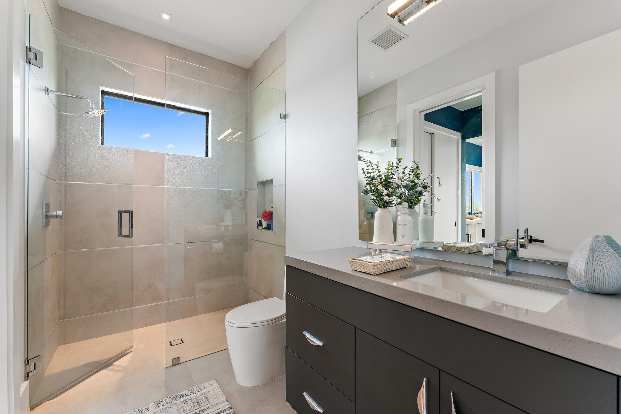 18941 SE Reach Is Ln Jupiter, FL 33458