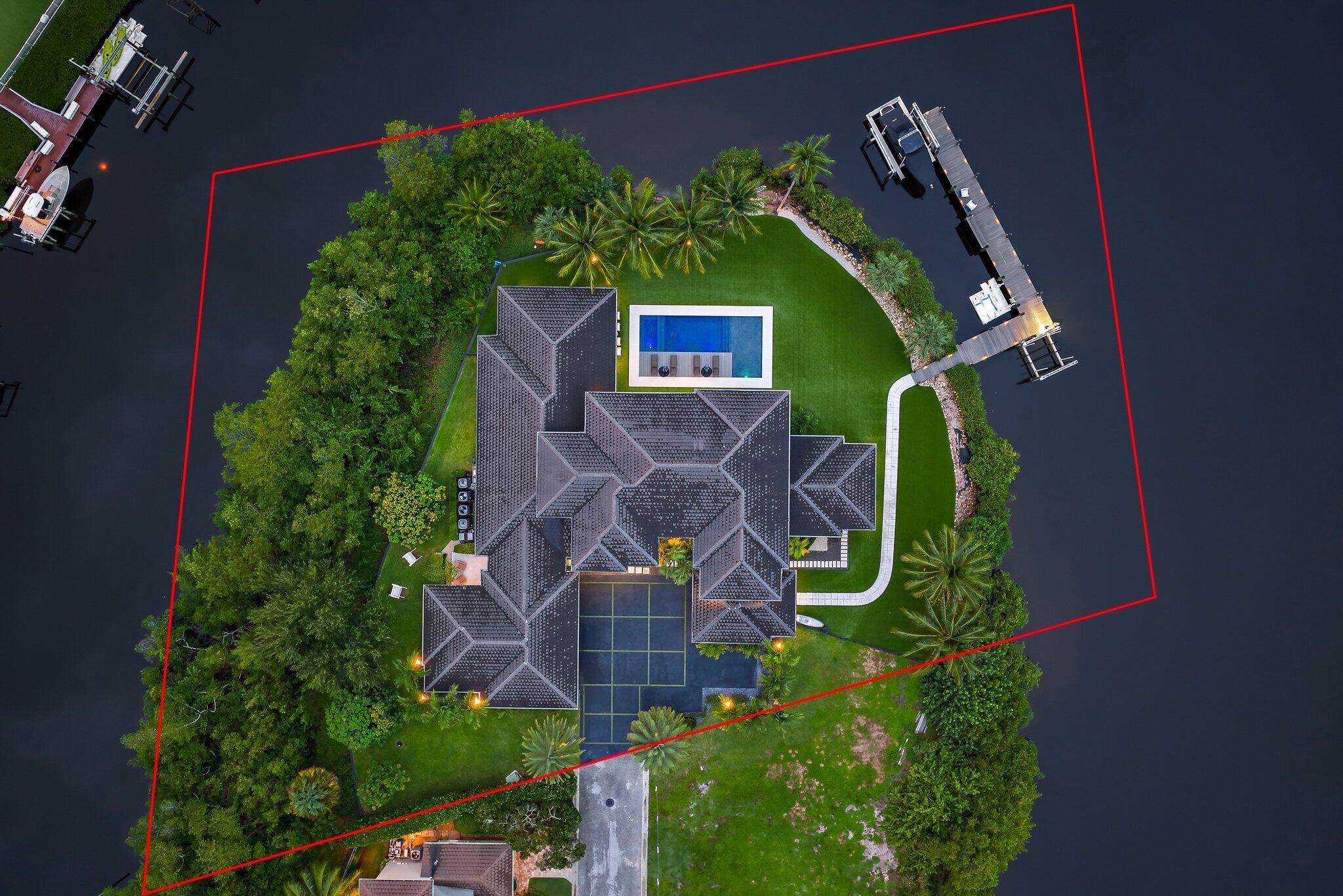 18941 SE Reach Is Ln Jupiter, FL 33458