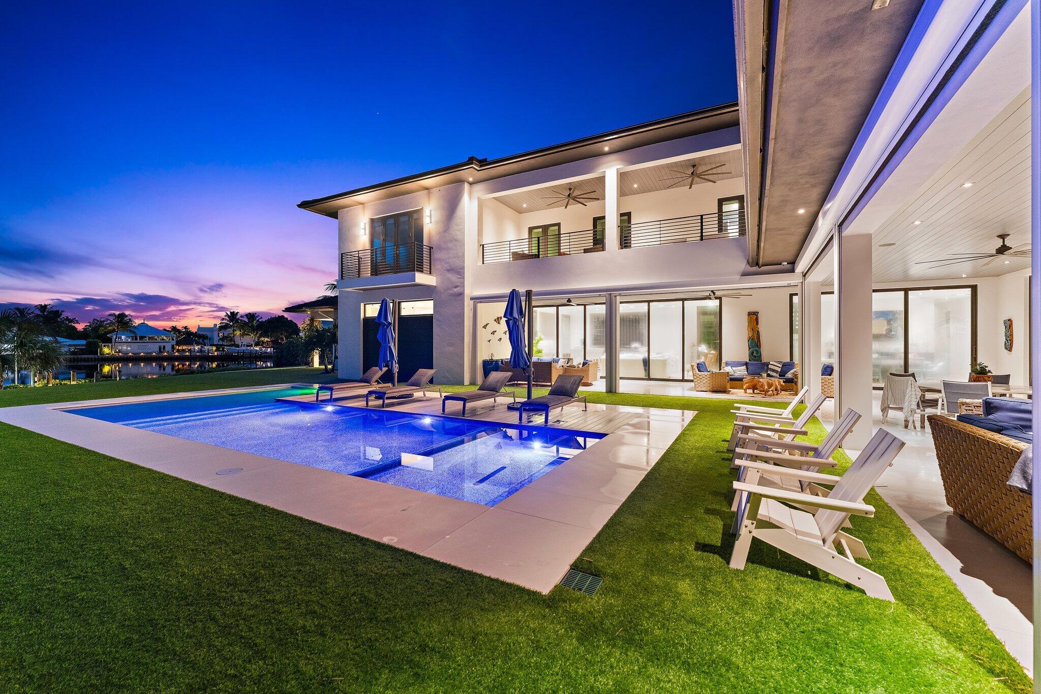 18941 SE Reach Is Ln Jupiter, FL 33458