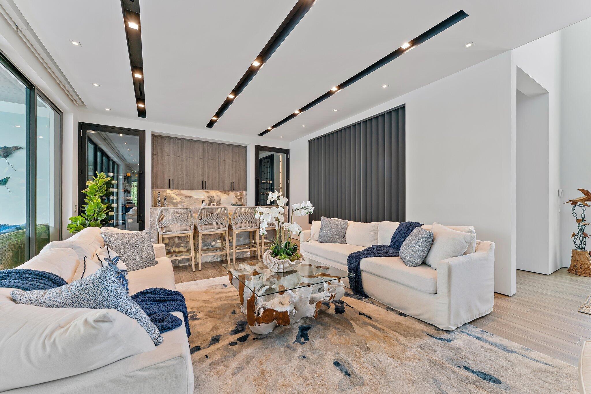 18941 SE Reach Is Ln Jupiter, FL 33458