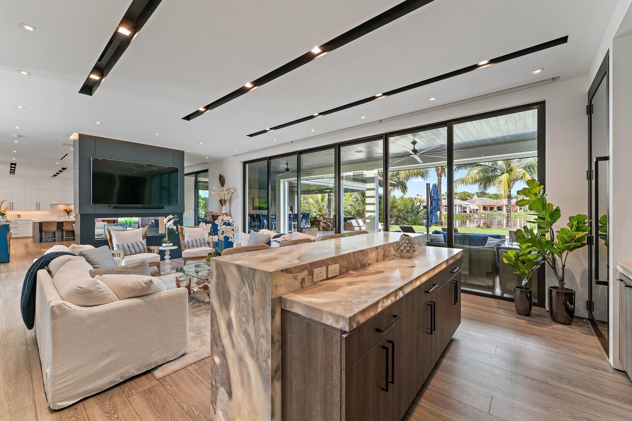 18941 SE Reach Is Ln Jupiter, FL 33458