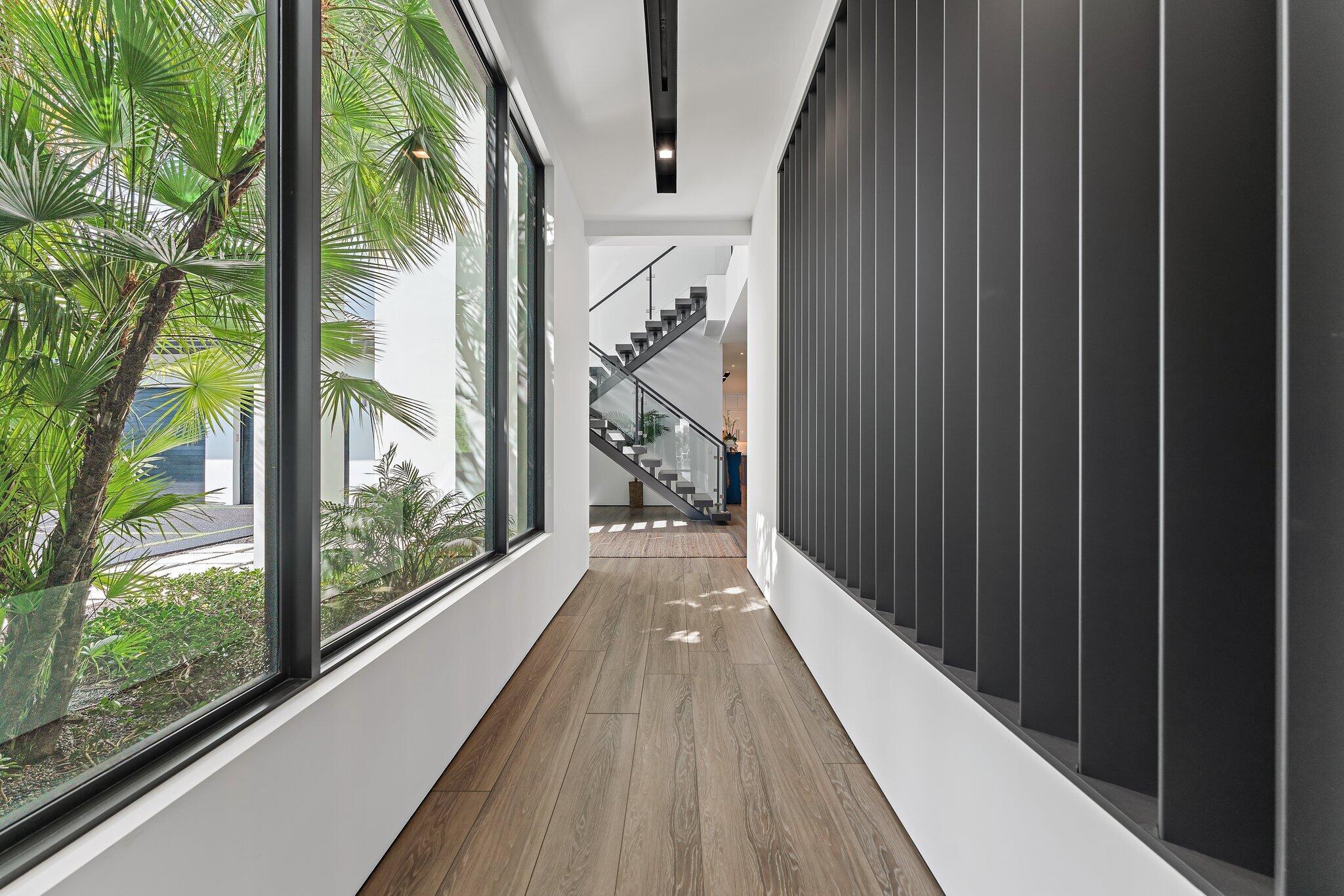 18941 SE Reach Is Ln Jupiter, FL 33458