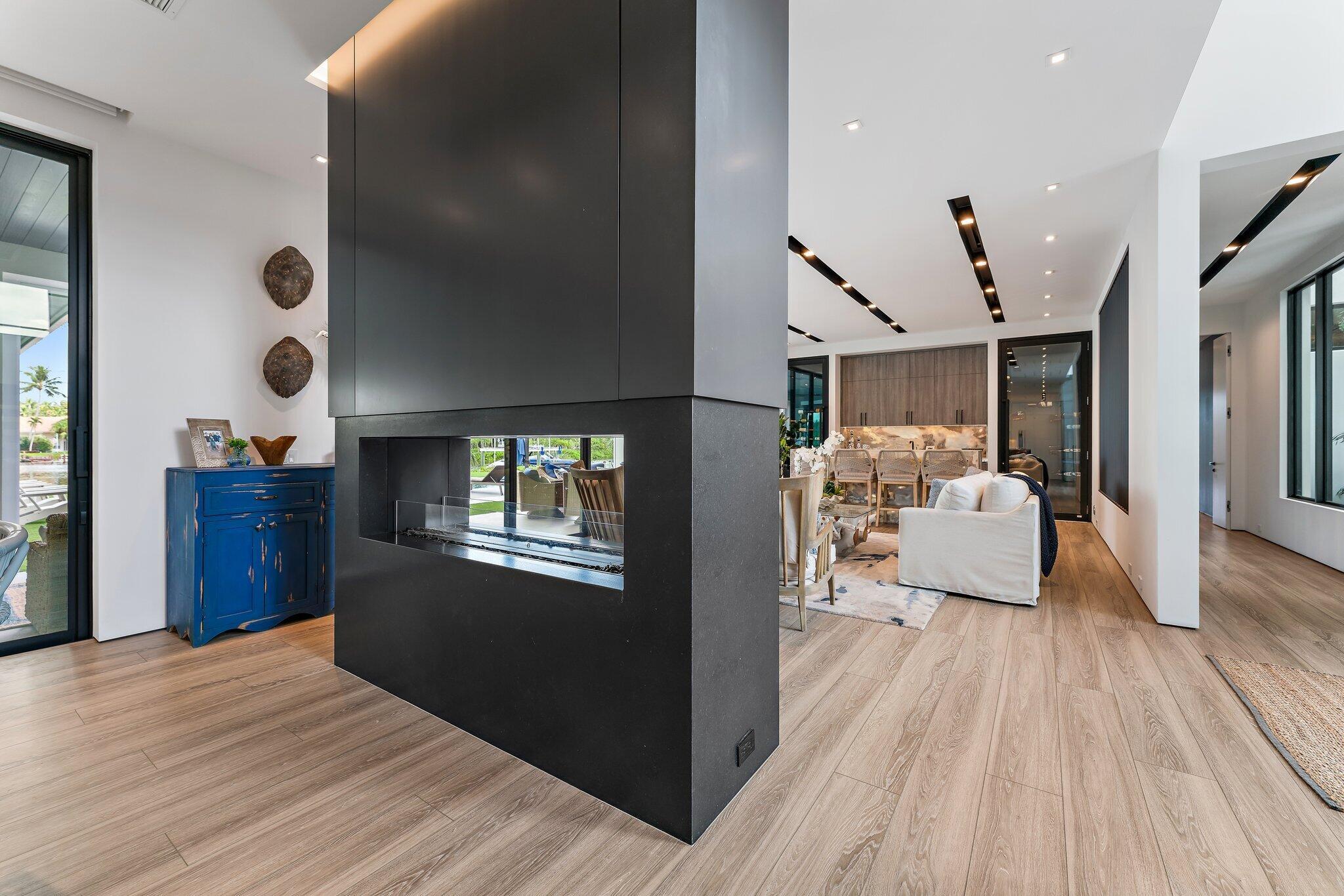 18941 SE Reach Is Ln Jupiter, FL 33458