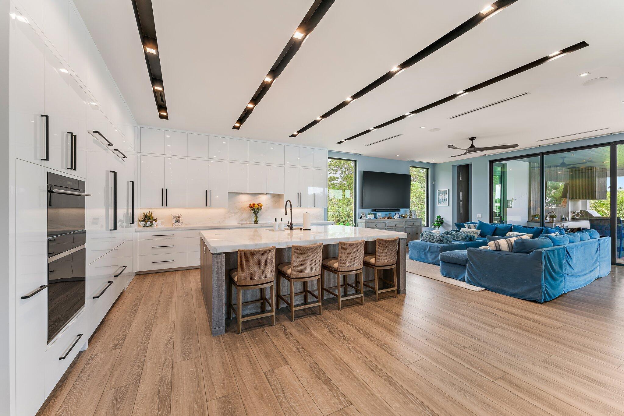 18941 SE Reach Is Ln Jupiter, FL 33458