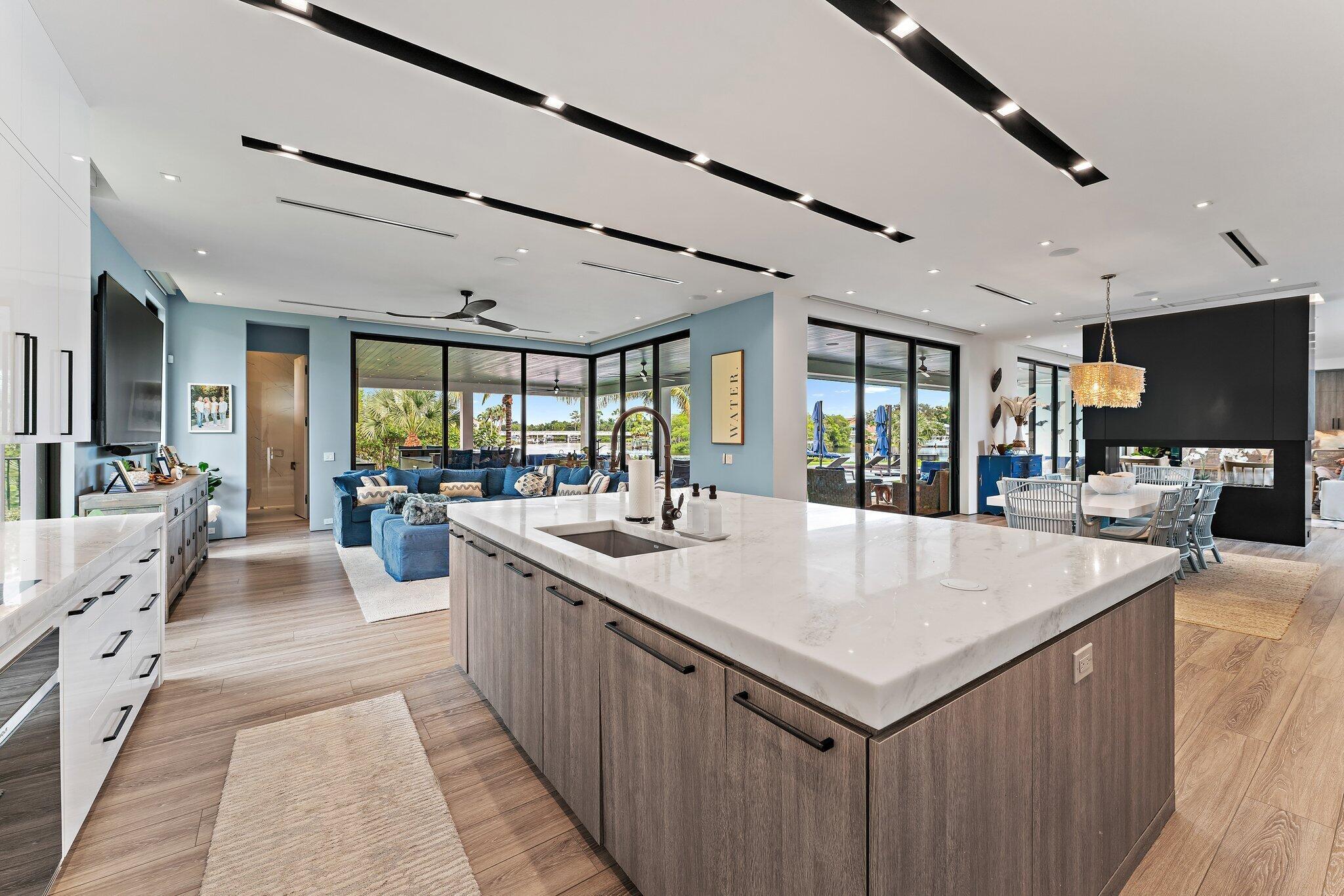 18941 SE Reach Is Ln Jupiter, FL 33458