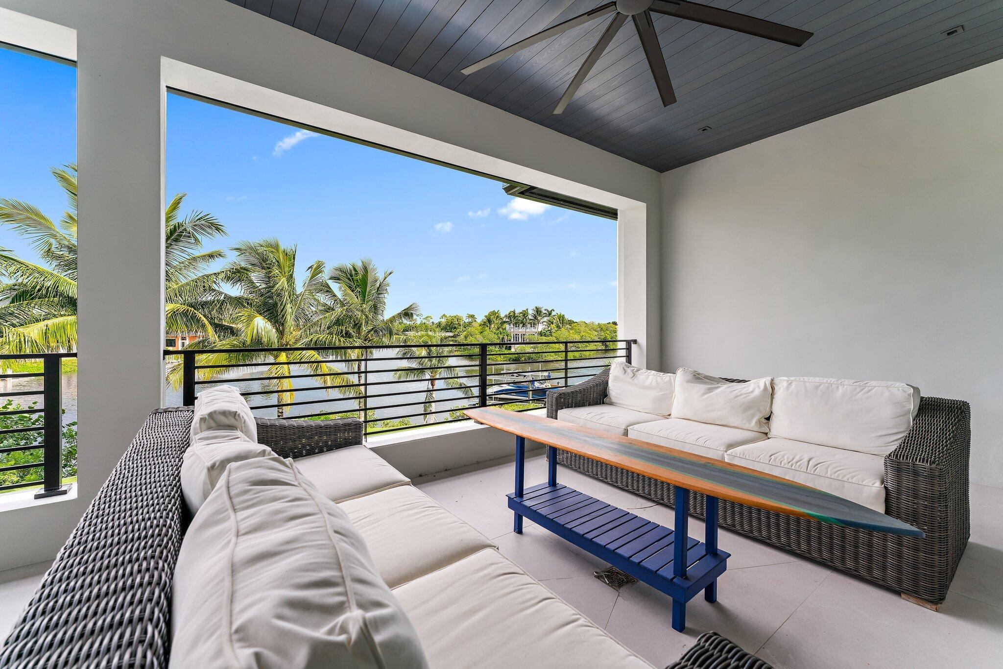 18941 SE Reach Is Ln Jupiter, FL 33458