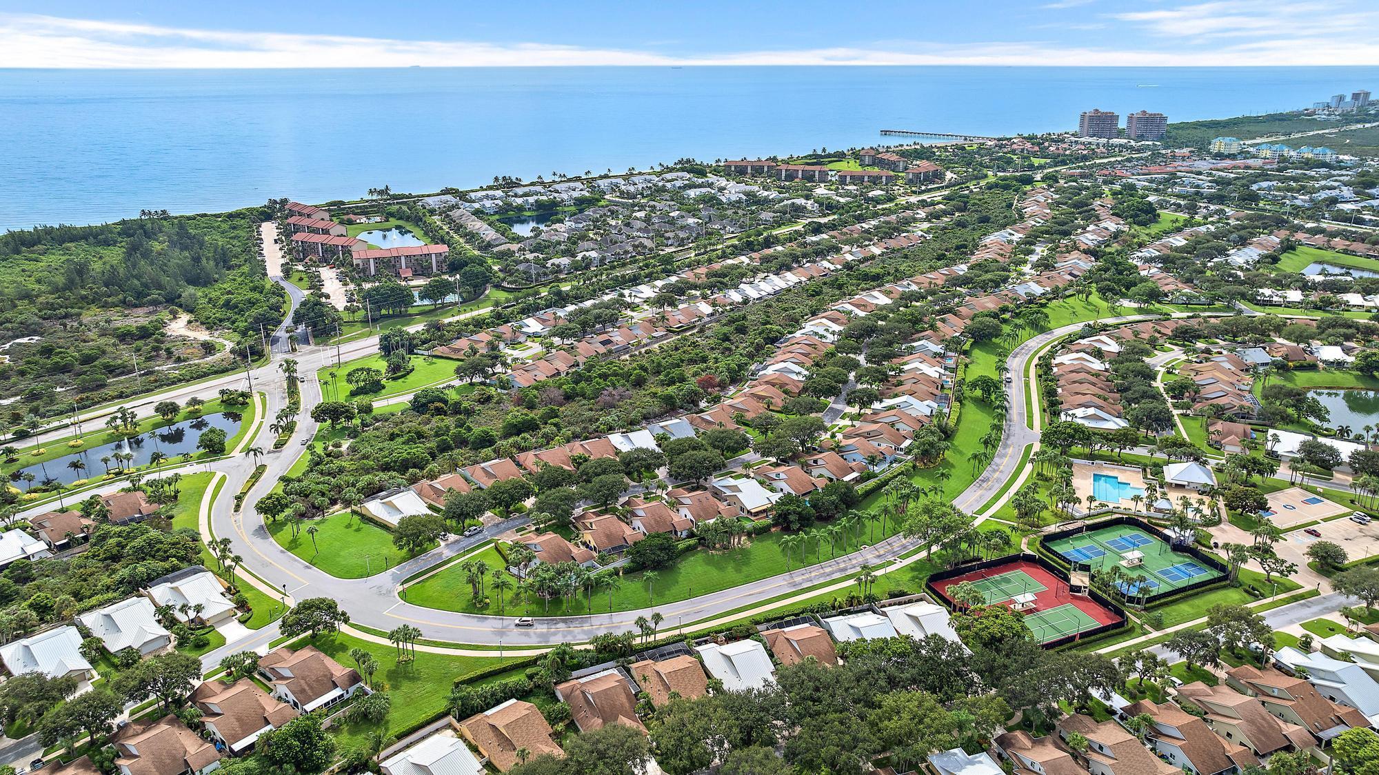 2902 29th Ct Jupiter, FL 33477