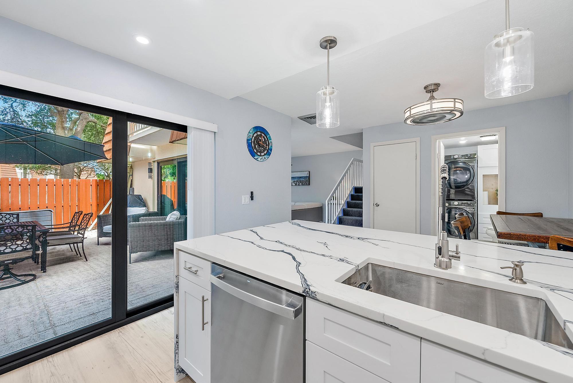 2902 29th Ct Jupiter, FL 33477