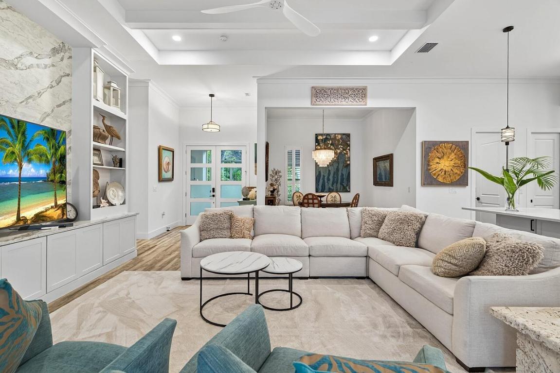 425 Holly Vero Beach, FL 32963