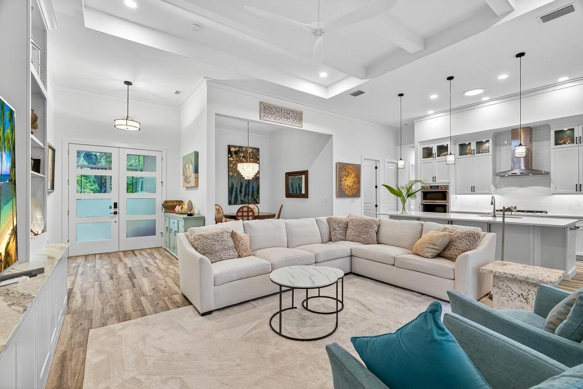 425 Holly Vero Beach, FL 32963