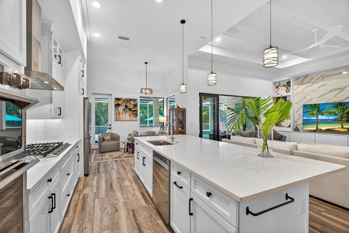 425 Holly Vero Beach, FL 32963