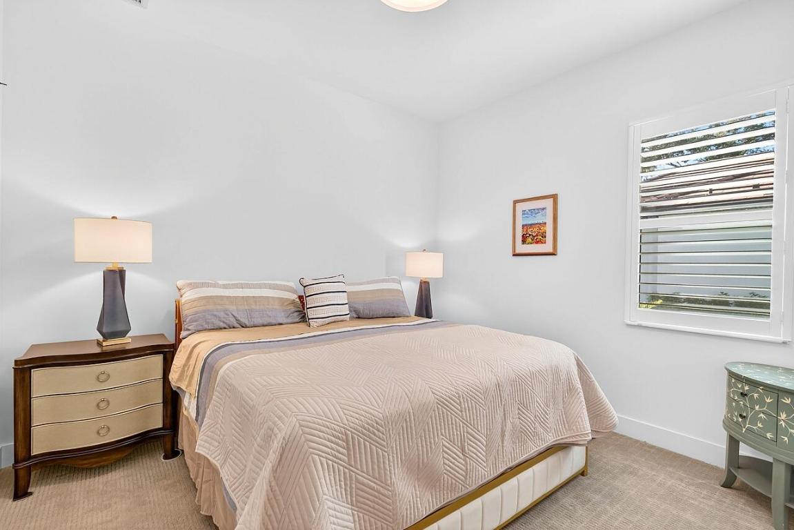 425 Holly Vero Beach, FL 32963