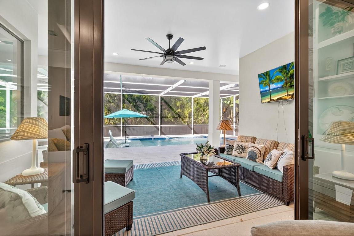 425 Holly Vero Beach, FL 32963