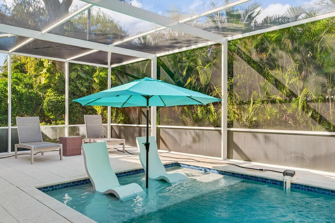 425 Holly Vero Beach, FL 32963