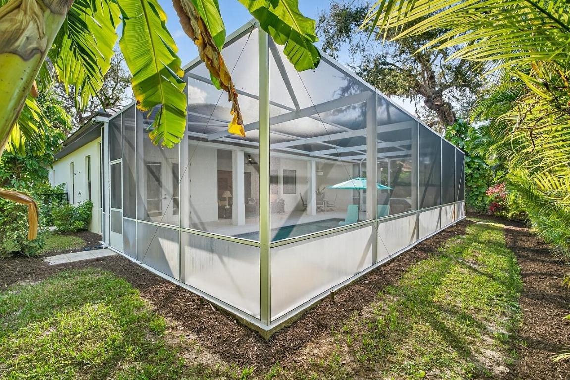 425 Holly Vero Beach, FL 32963