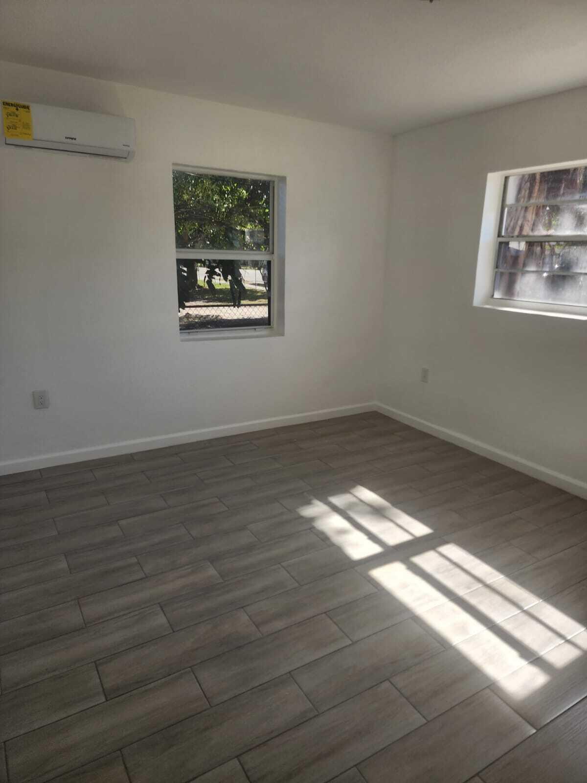 1375 NE 147th St Miami, FL 33169