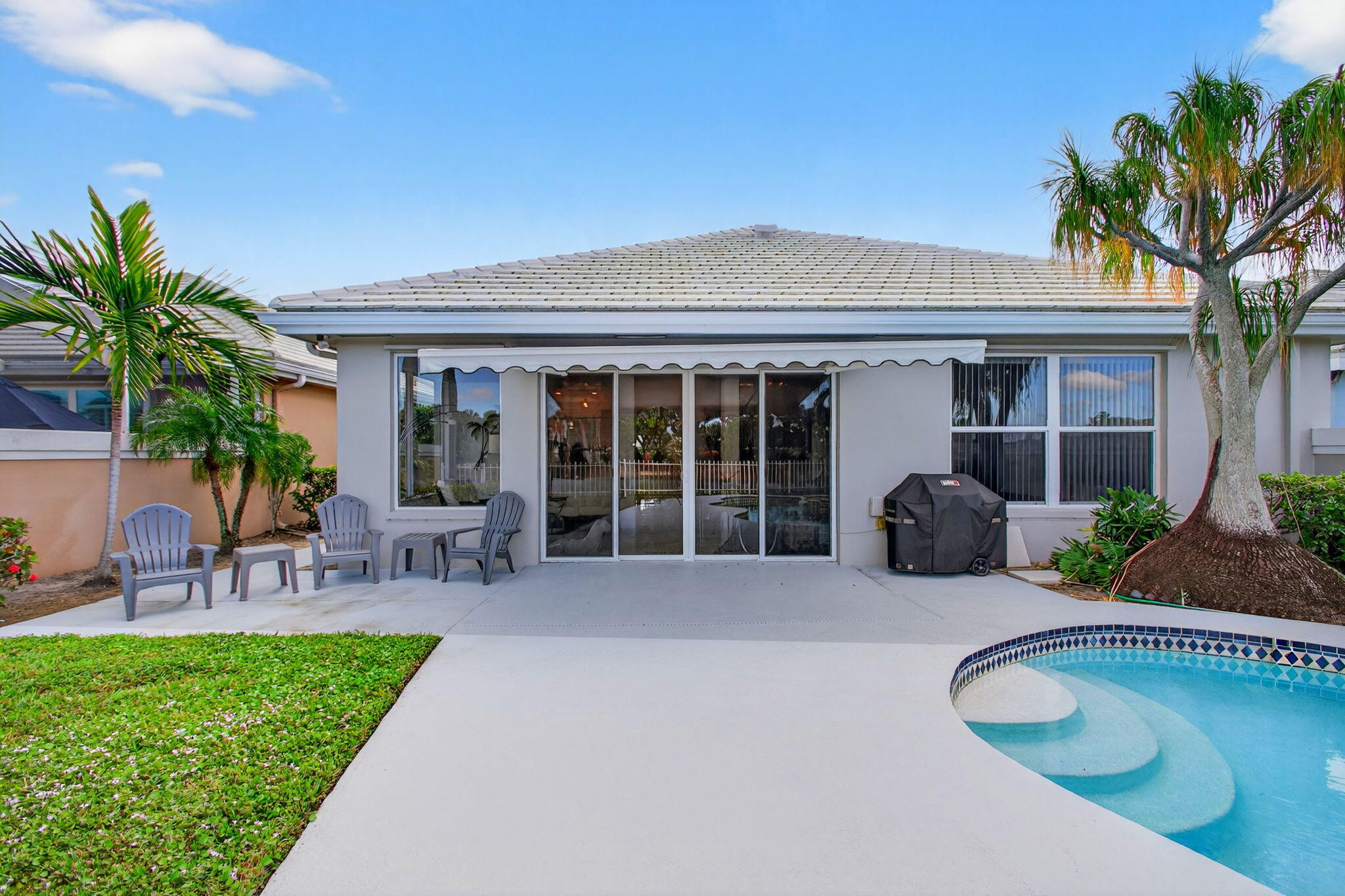 1245 Owl Pointe Cir West Palm Beach, FL 33409