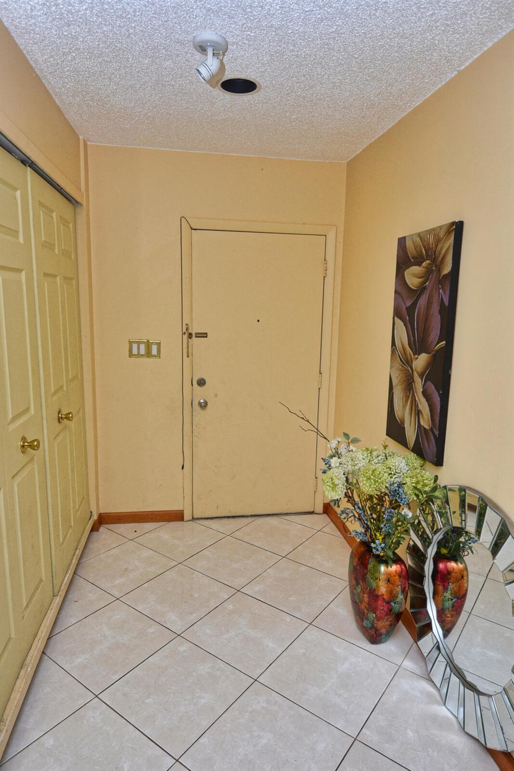 2050 Oleander Blvd #5-306 Fort Pierce, FL 34950
