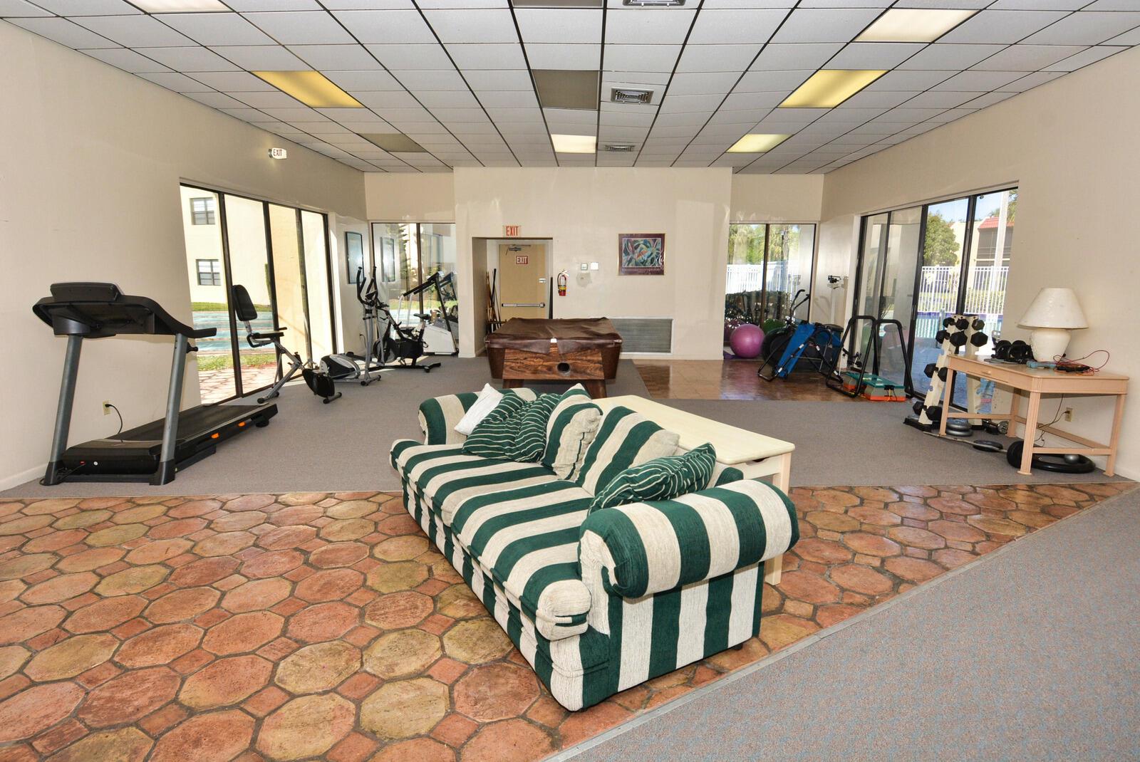 2050 Oleander Blvd #5-306 Fort Pierce, FL 34950