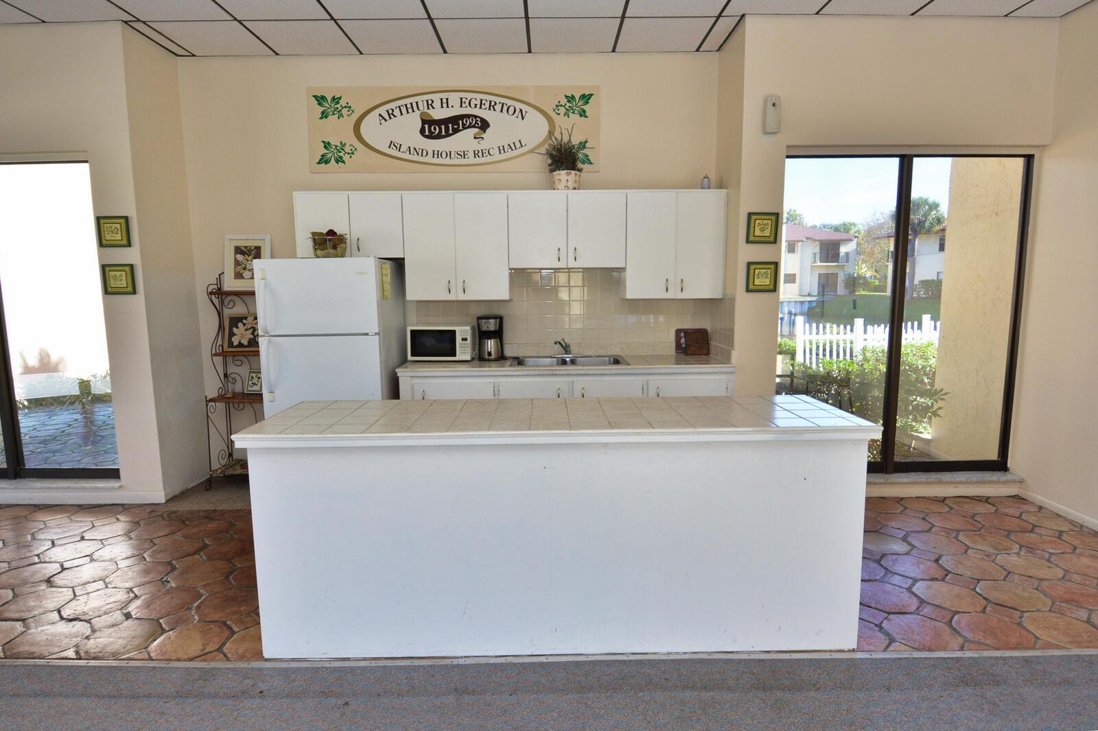 2050 Oleander Blvd #5-306 Fort Pierce, FL 34950