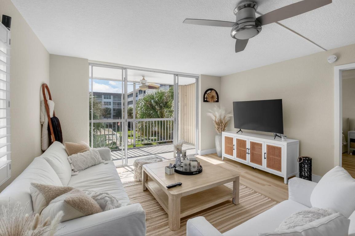 2809 Florida Blvd #310 Delray Beach, FL 33483