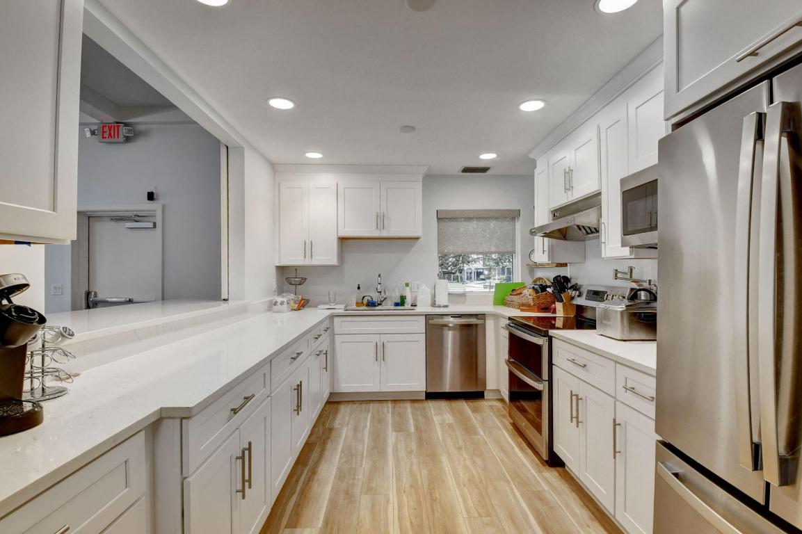 2809 Florida Blvd #310 Delray Beach, FL 33483