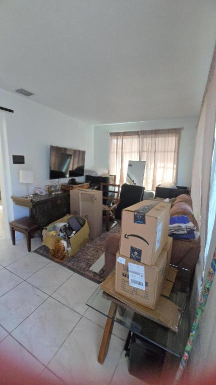 160 NW 45th Miami, FL 33127