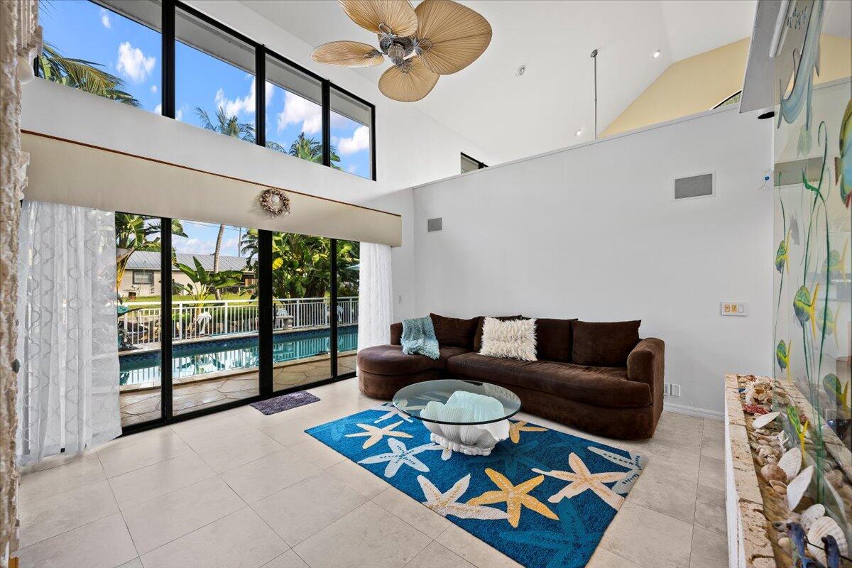 9363 SE Cove Pt Tequesta, FL 33469