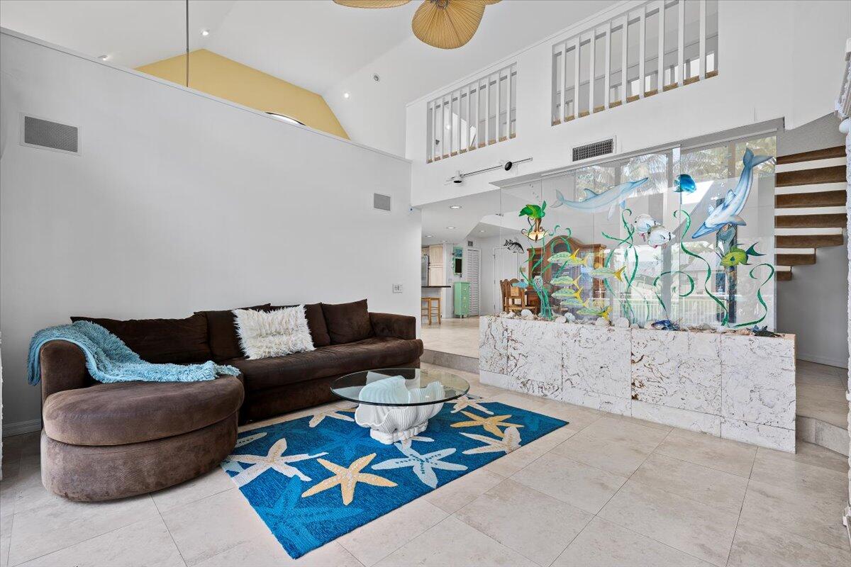 9363 SE Cove Pt Tequesta, FL 33469