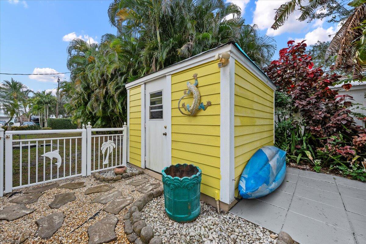 9363 SE Cove Pt Tequesta, FL 33469