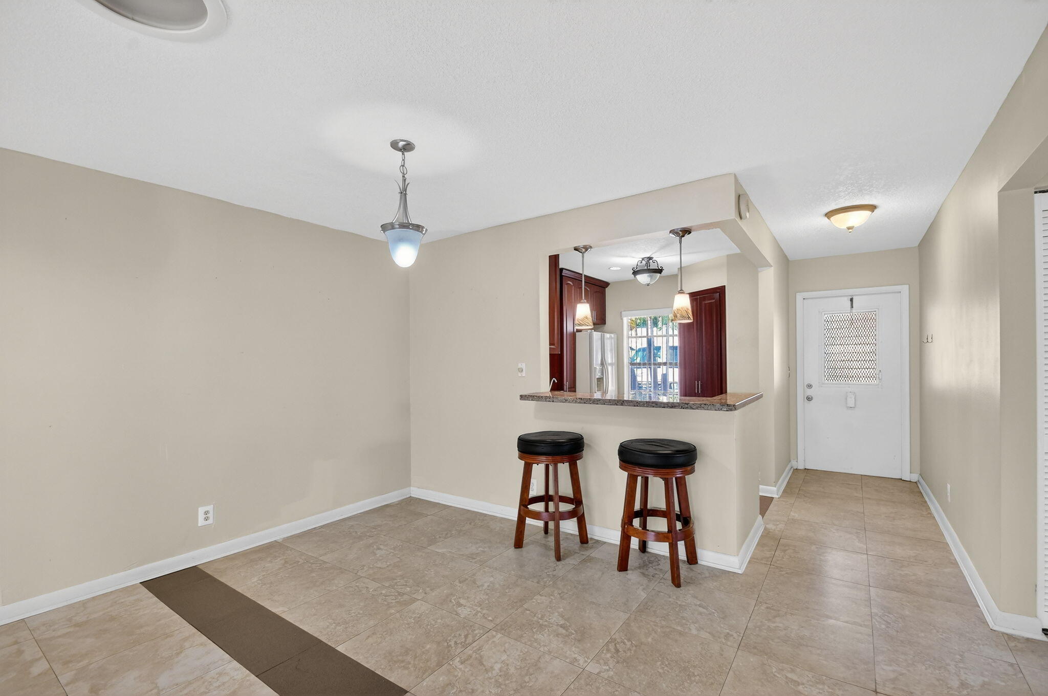 374 Bennington Lake Worth, FL 33467