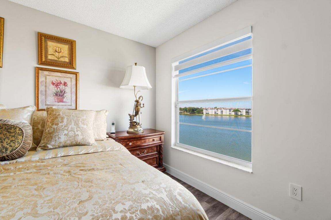 14095 Royal Vis #409 Delray Beach, FL 33484