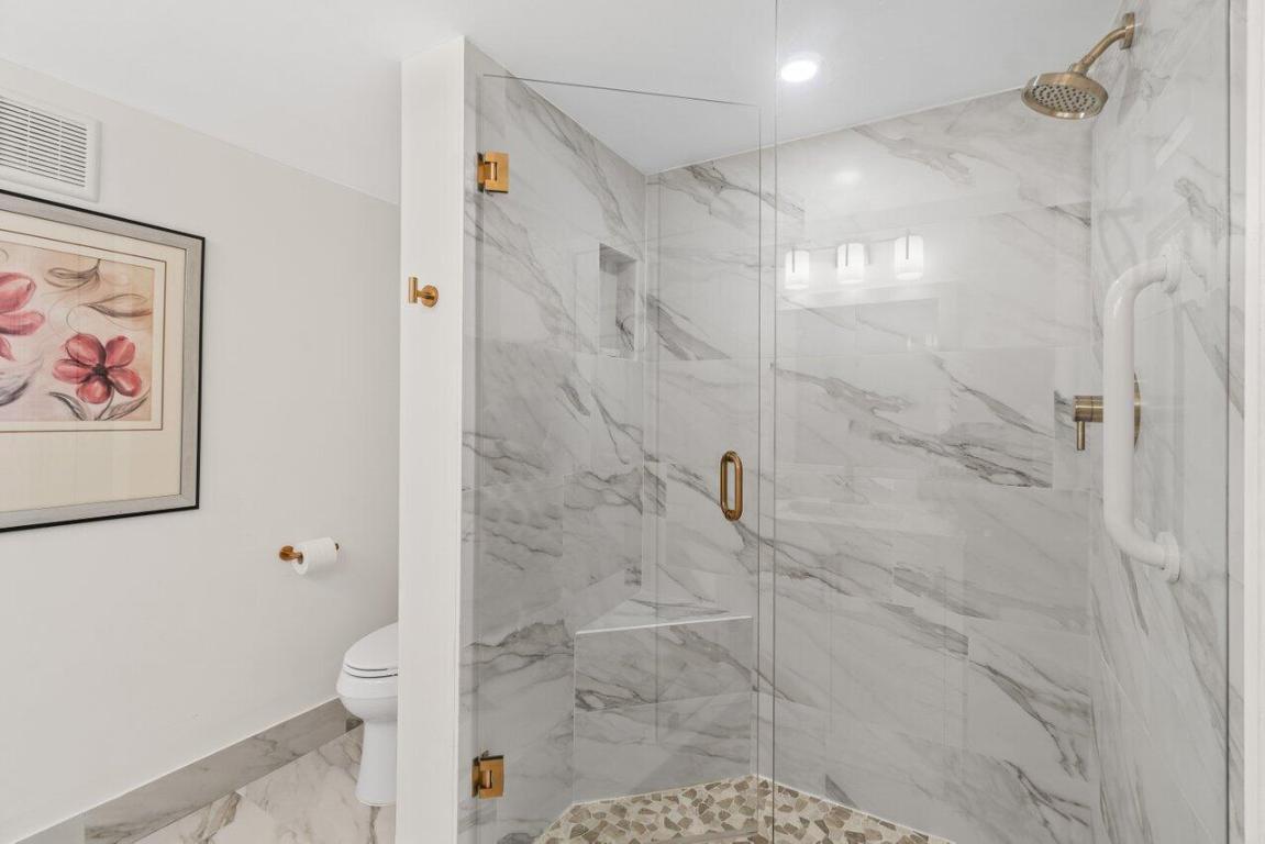 14095 Royal Vis #409 Delray Beach, FL 33484