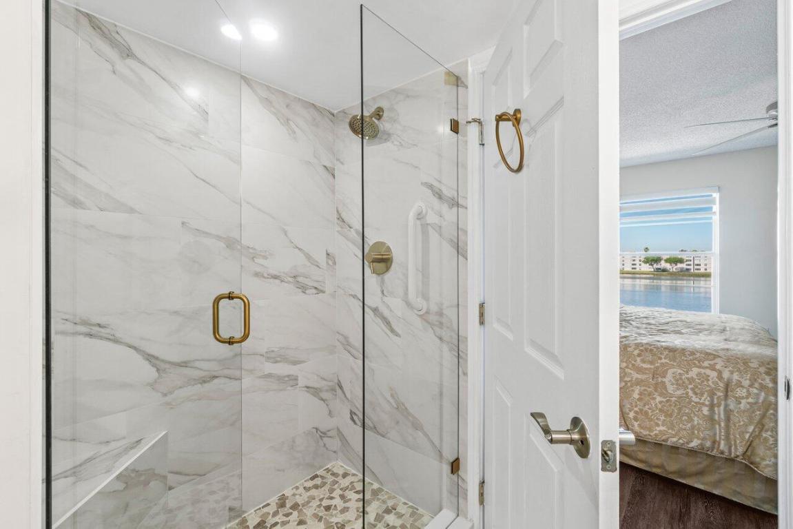 14095 Royal Vis #409 Delray Beach, FL 33484