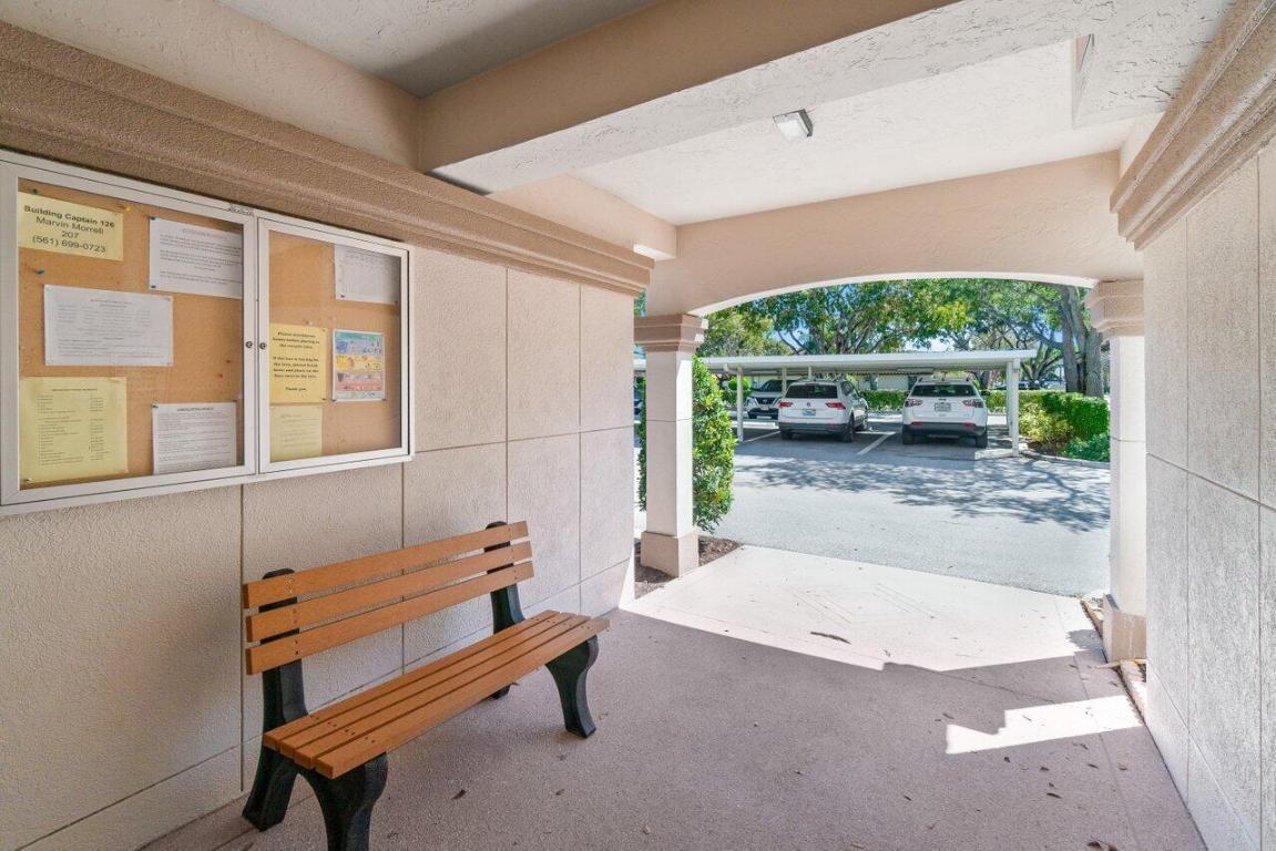 14095 Royal Vis #409 Delray Beach, FL 33484