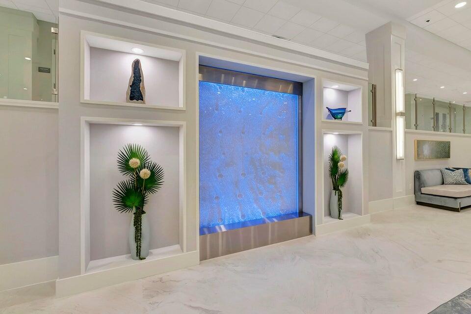 14095 Royal Vis #409 Delray Beach, FL 33484