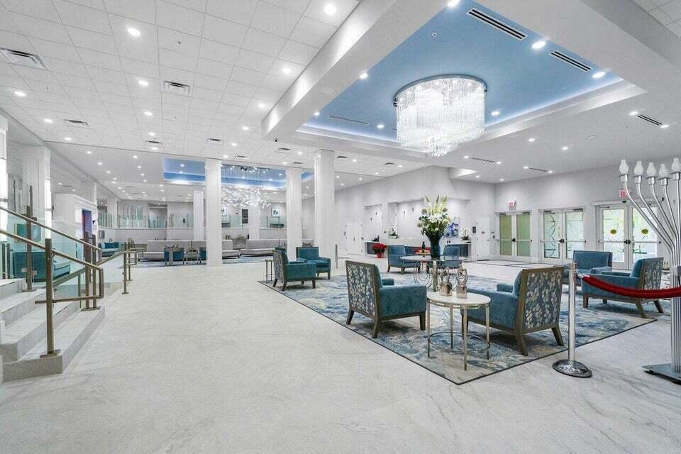 14095 Royal Vis #409 Delray Beach, FL 33484