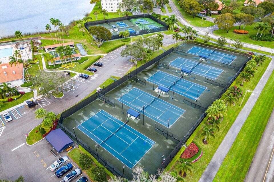 14095 Royal Vis #409 Delray Beach, FL 33484