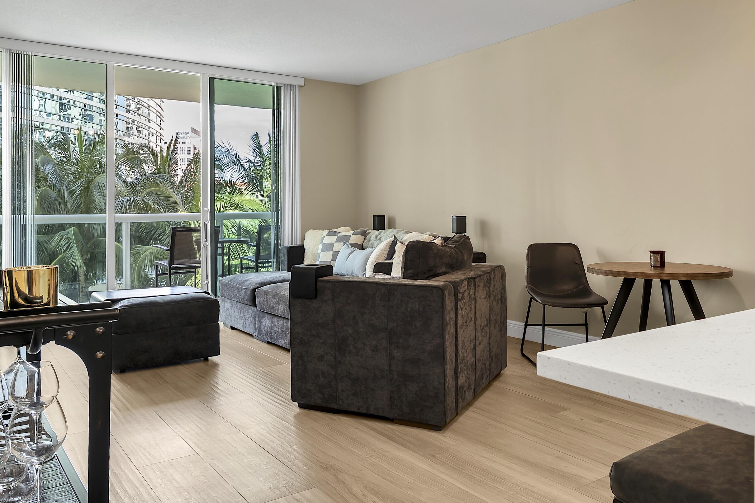 347 N New Riv #1007 Fort Lauderdale, FL 33301