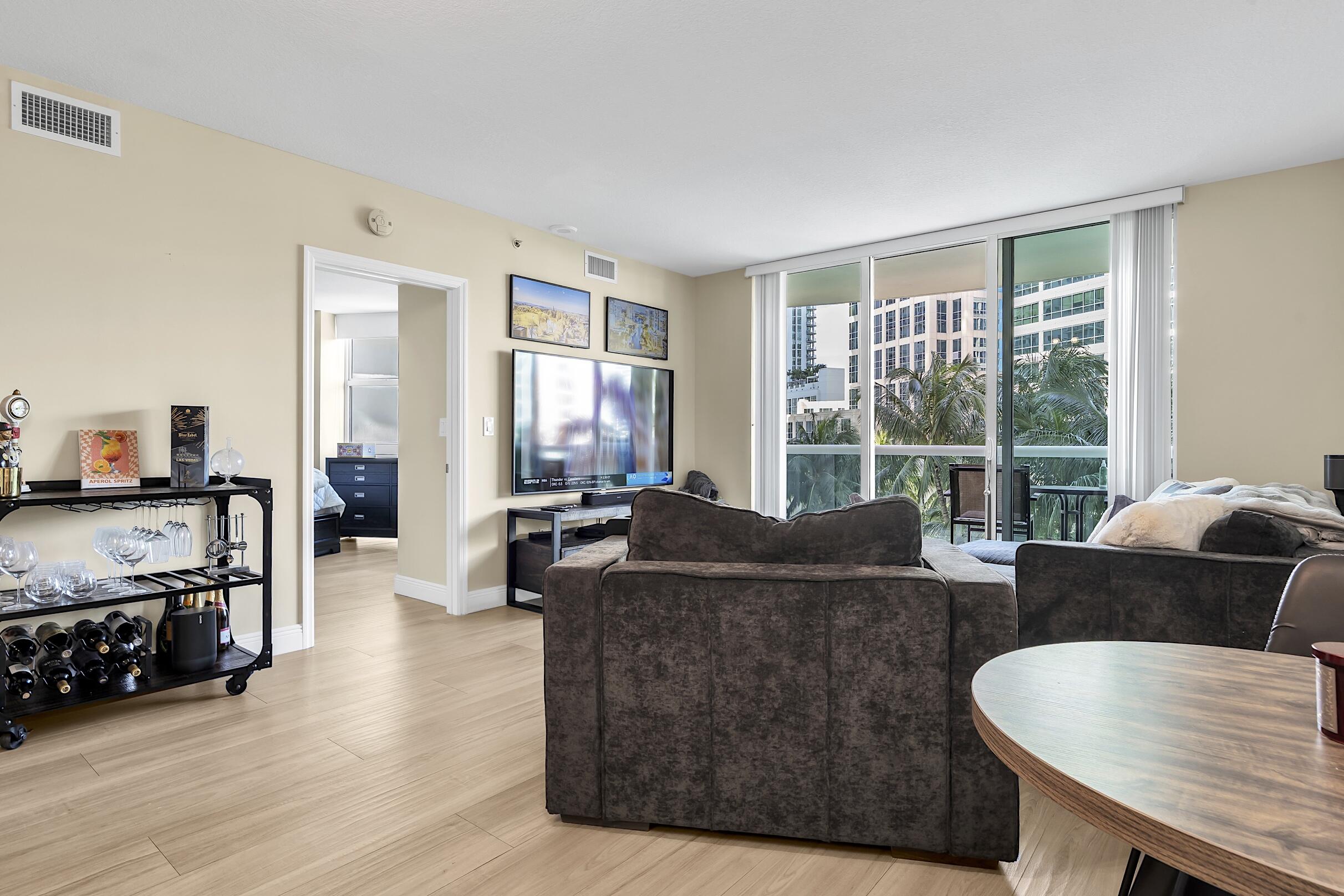 347 N New Riv #1007 Fort Lauderdale, FL 33301