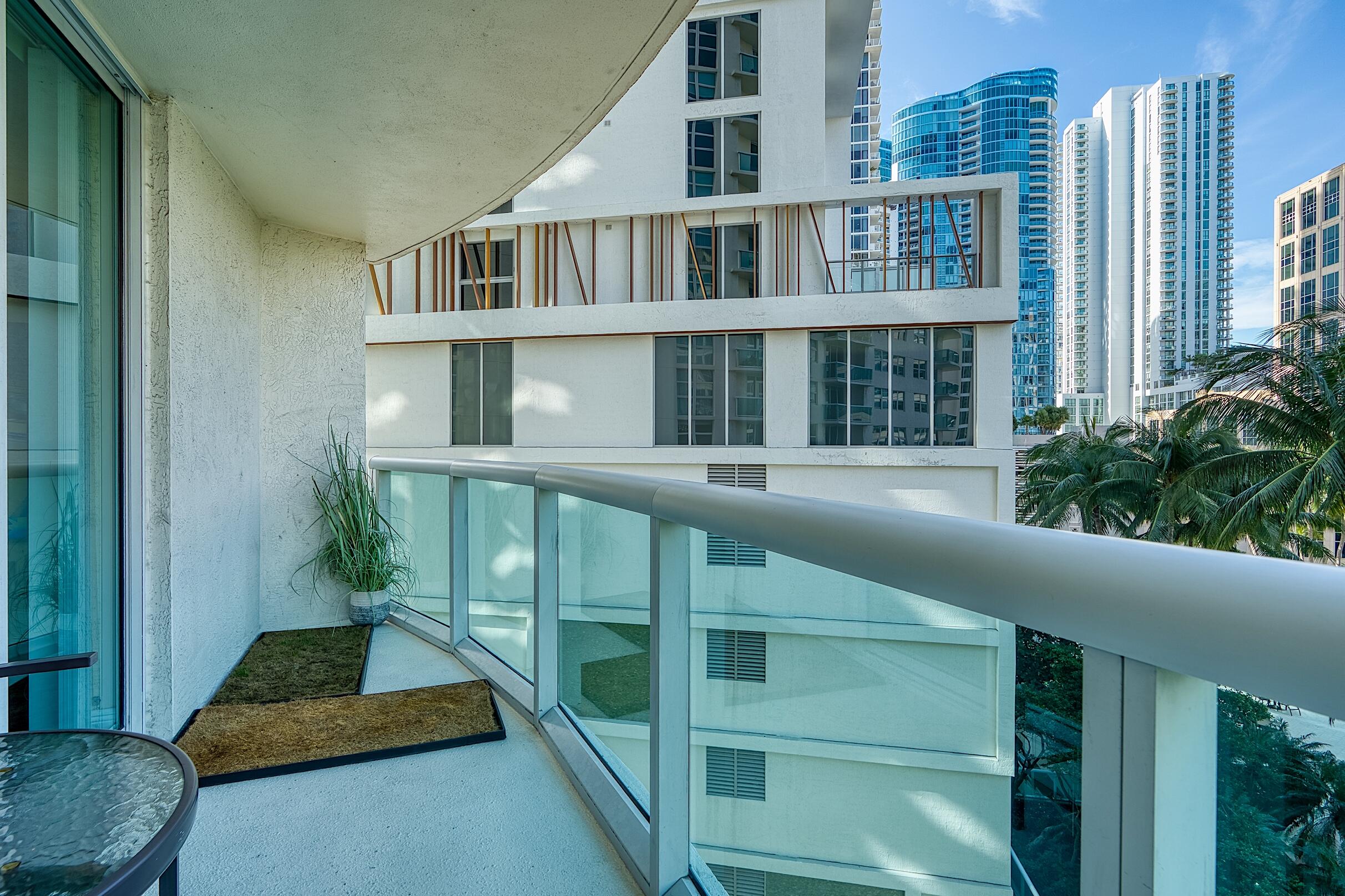 347 N New Riv #1007 Fort Lauderdale, FL 33301