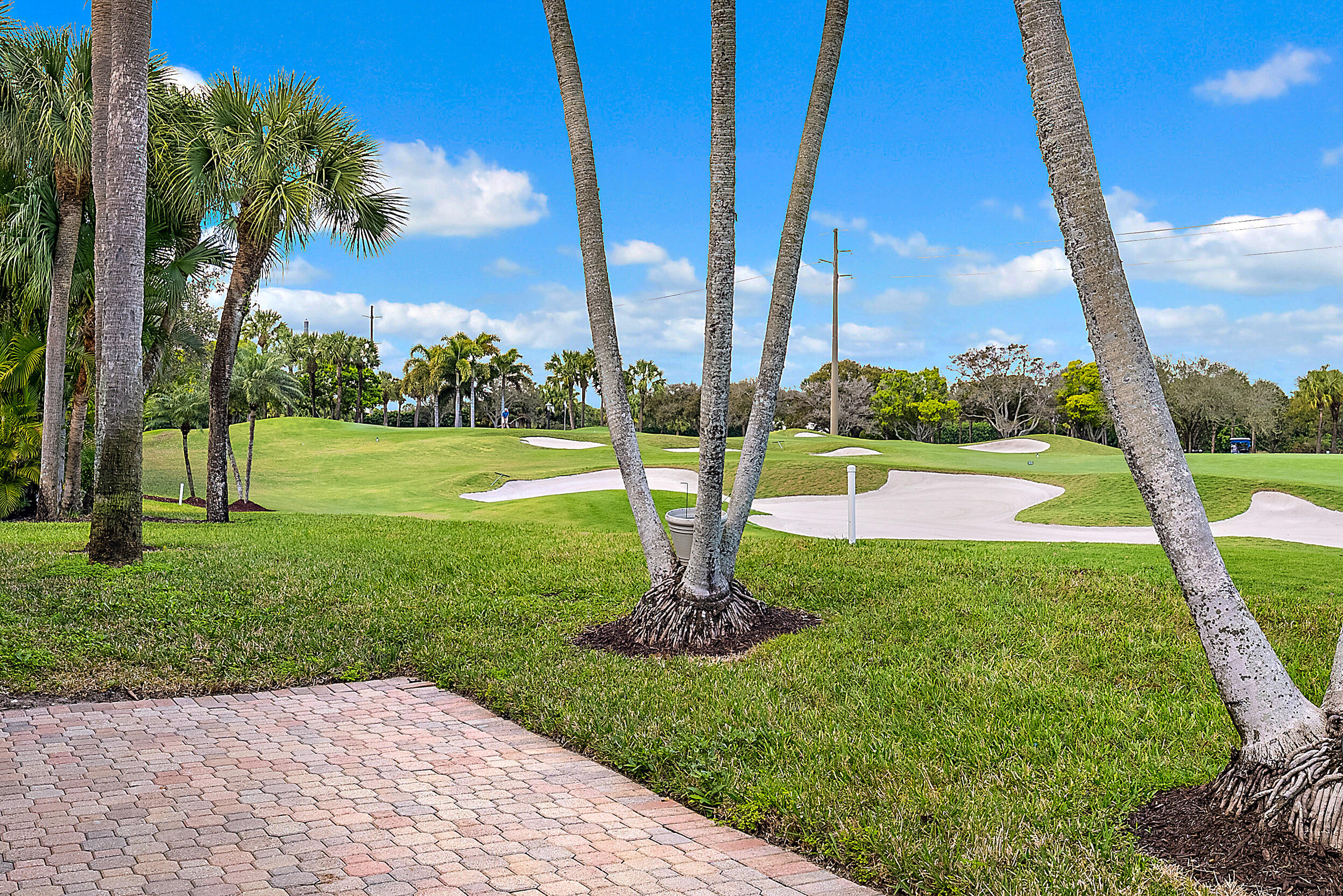 108 Waters Edge Jupiter, FL 33477