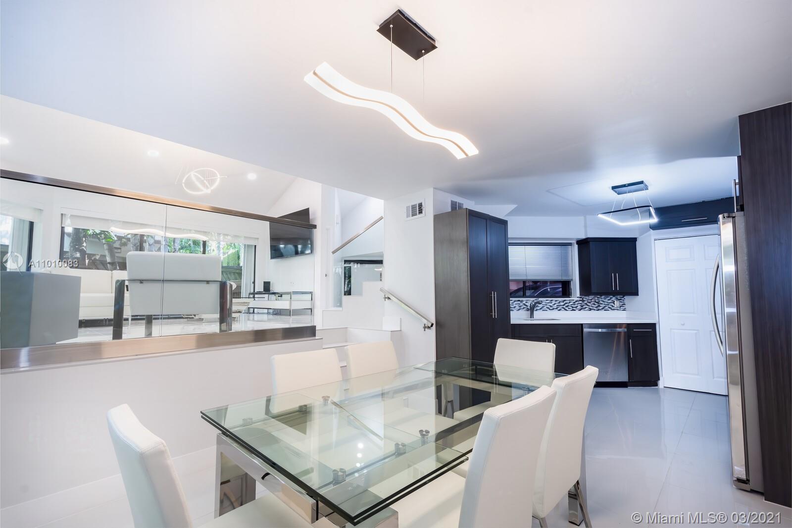 2575 Tigertail Ave -RENOVATED Miami, FL 33133