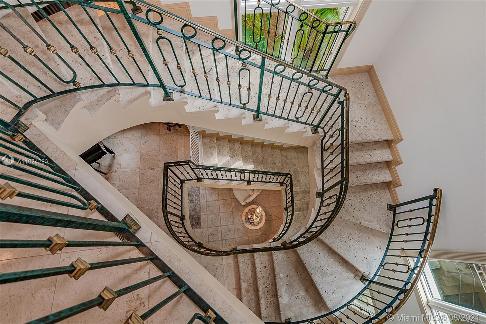 3550 Rockerman Rd Miami, FL 33133