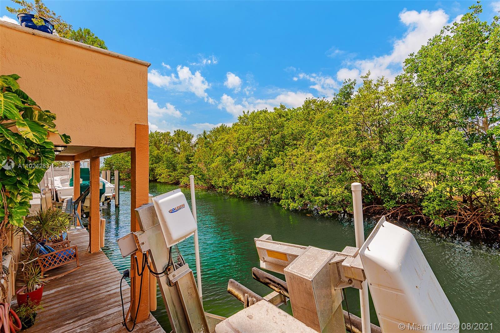 3550 Rockerman Rd Miami, FL 33133